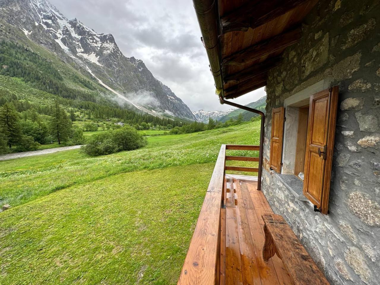 Val Ferret Cir 0246 Courmayeur